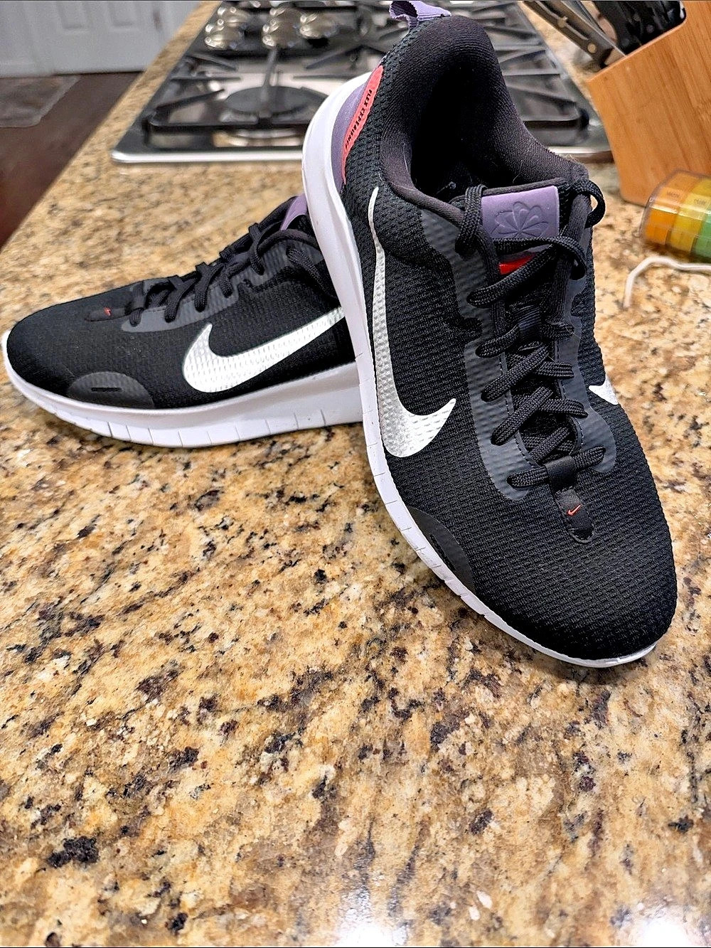 Nike Flex Experience Run 12 Black & White US 11 Athletic Shoes
